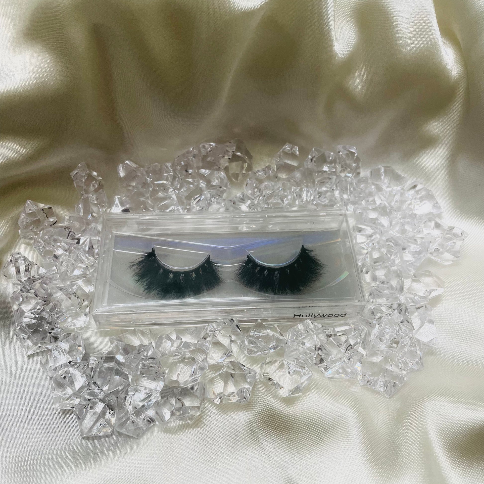 Hollywood Lashes - NuriLuxe